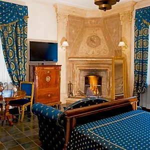 Castello Della Castelluccia Otel